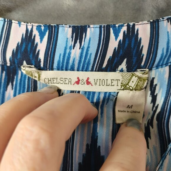 Chelsea Violet Womens Tunic Dress M Blue Ikat Roll Tab Sleeve Hi Low Boho Casual - Picture 2 of 11